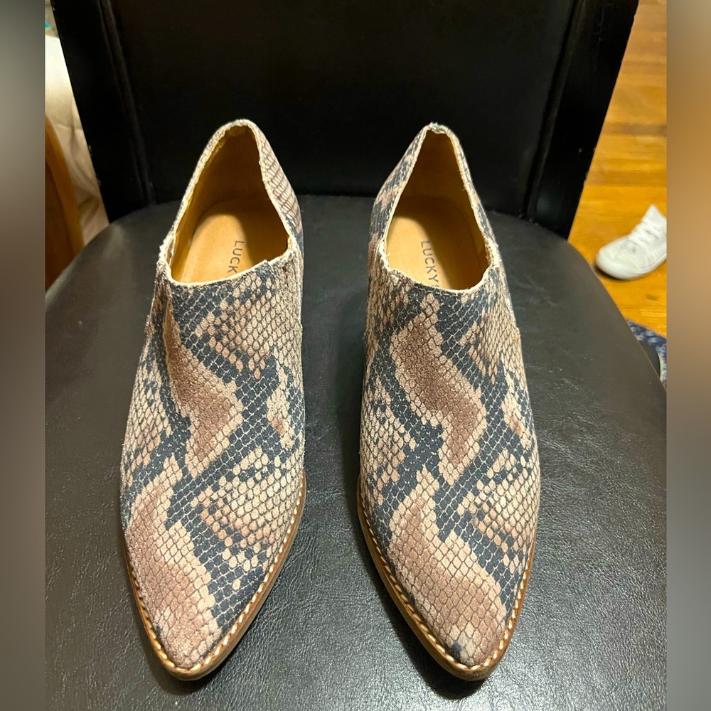 Women’s Lucky Brand 6.5M Brown Black Animal Print Slip on Bootie Preowned